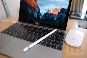 MacBookとApple Pencil