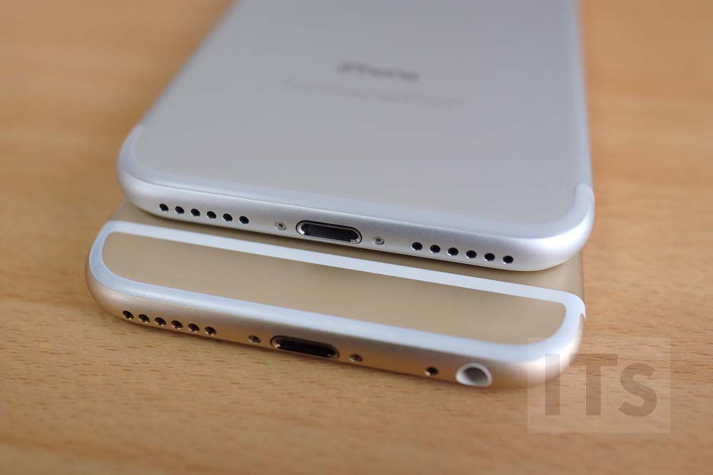 iPhone7とiPhone6s Lightningコネクタ