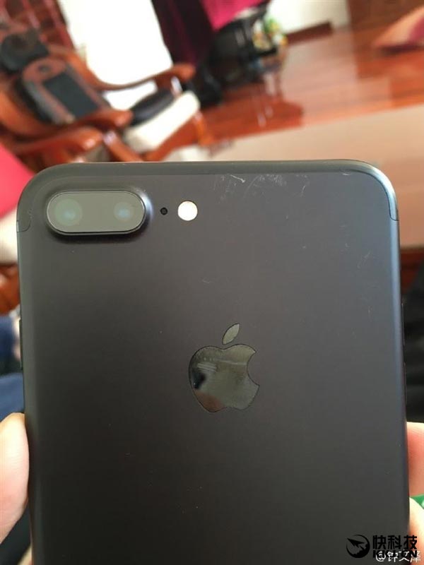 iPhone7 Plus ブラック 傷