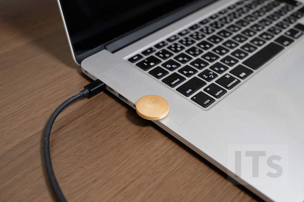 MacBook Pro 15インチ　クラムシェルモード
