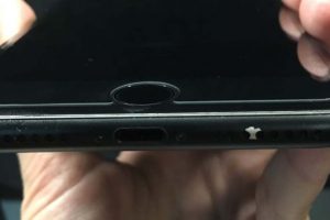 iPhone7 ブラック 塗装剥がれ1