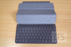 9.7インチSmart Keyboard キーボード部分